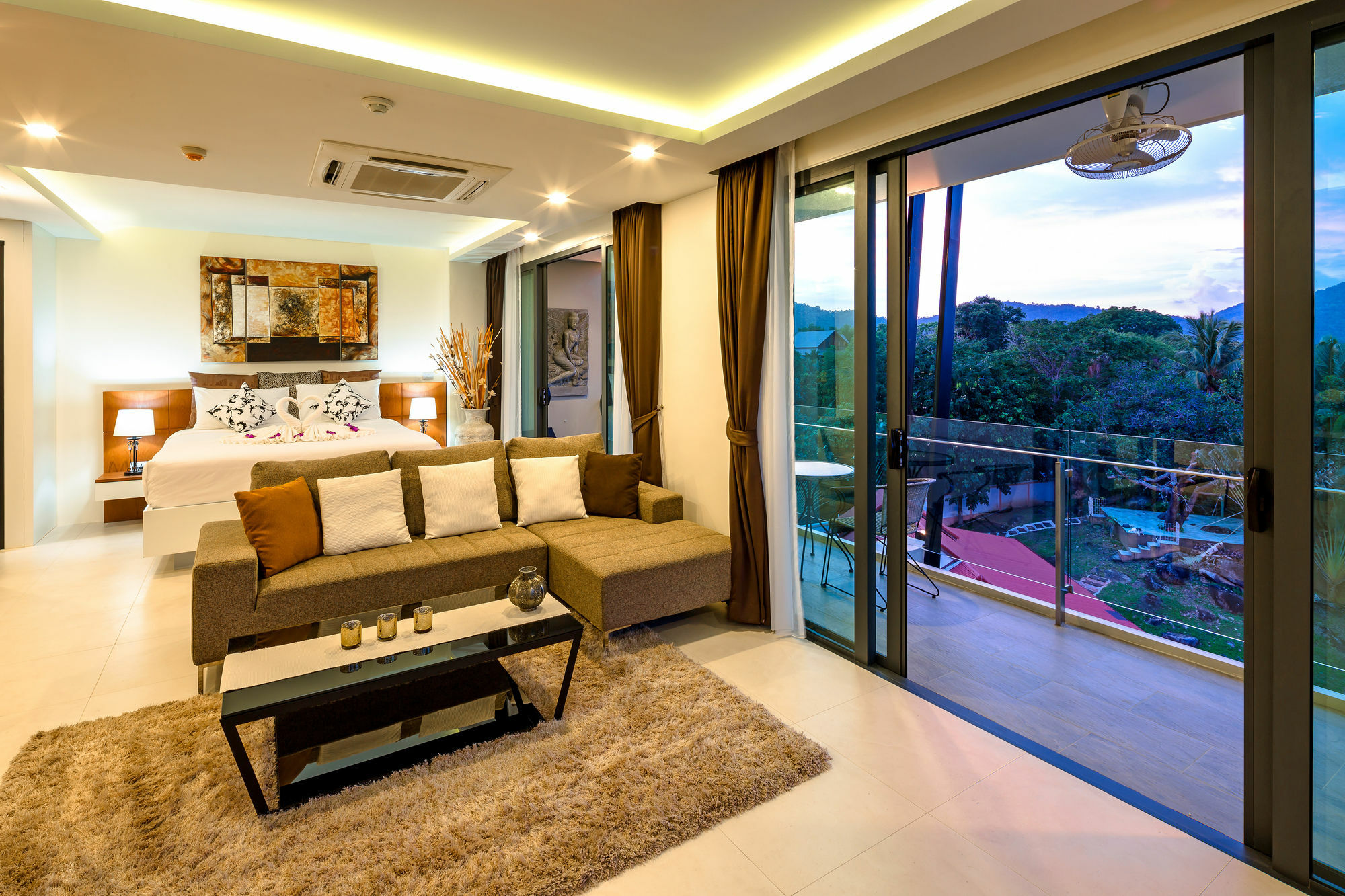 Aparthotel At The Tree Phuket Rawai Exterior foto