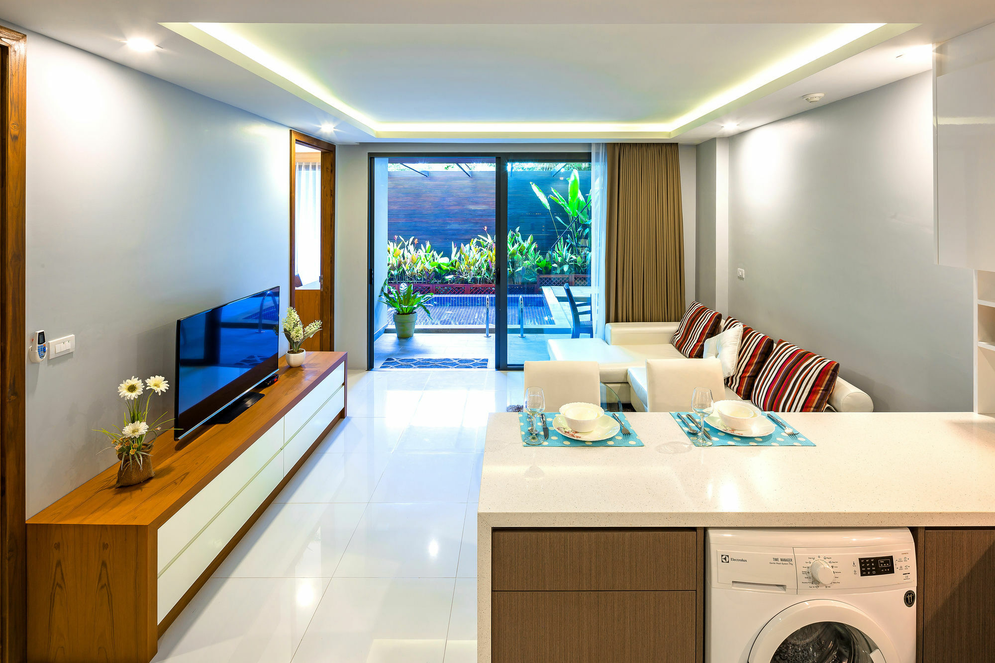 Aparthotel At The Tree Phuket Rawai Exterior foto
